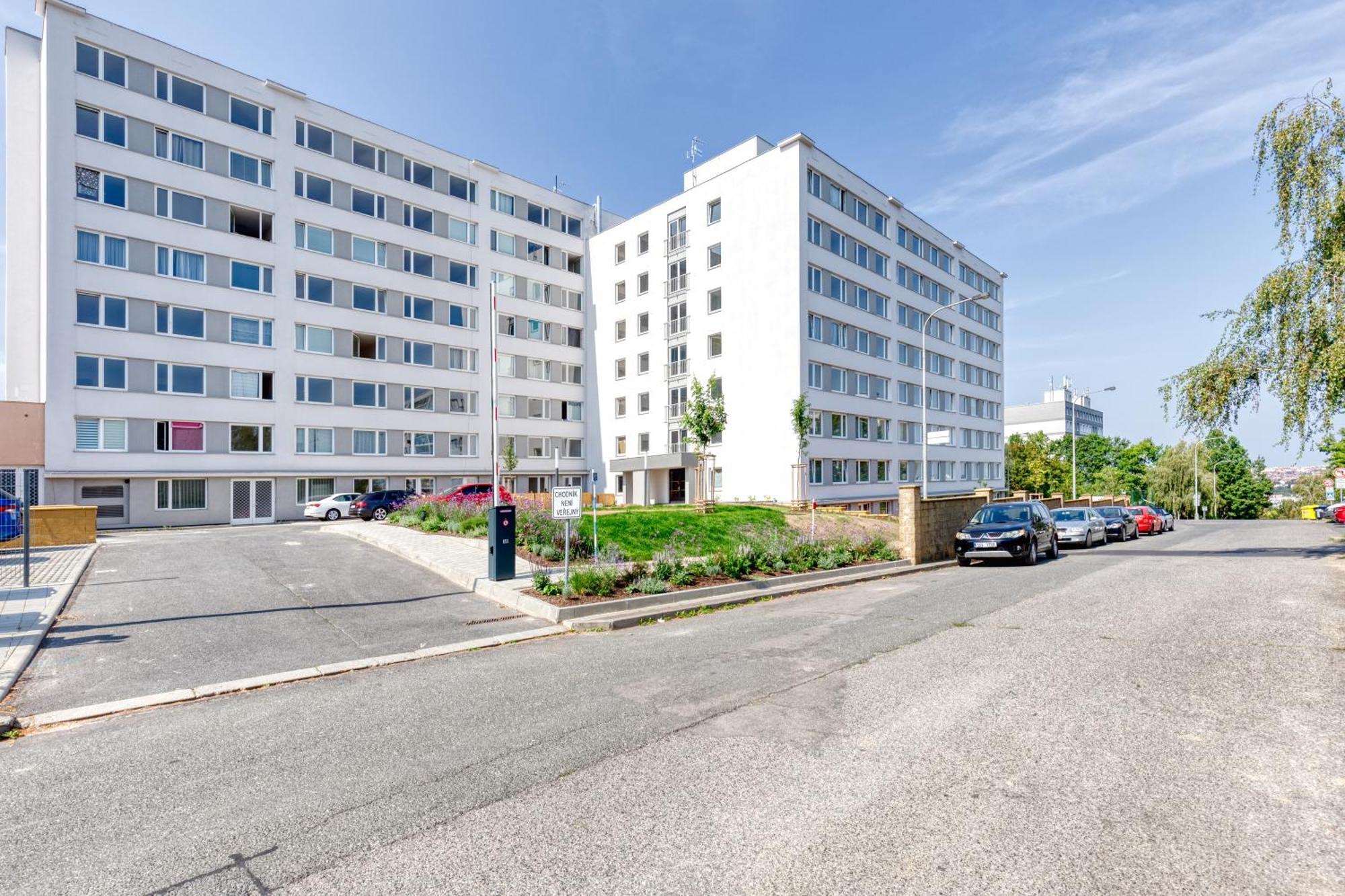Skyline Prague Apartments Luaran gambar